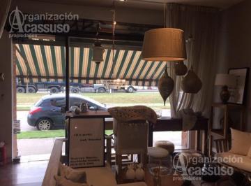 Local comercial · 40m² · Tigre - Colectora R - 197 - Troncos del Talar - Local