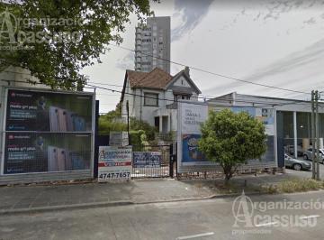 Casa · 400m² · 7 Ambientes · 2 Cocheras · Lote / Casa Alquiler. Av Libertador La Lucila