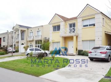 Casa · 180m² · 4 Ambientes · 1 Cochera · Casa Venta Ituzaingo "Altos del Sol"
