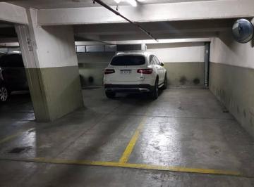 Garage , Recoleta · Cochera en Azcuenaga Al 1900 (Recoleta)