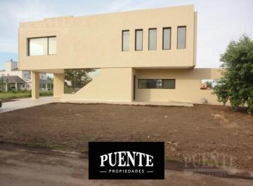 Casa · 275m² · 4 Ambientes · Casa en San Eliseo Golf & Country