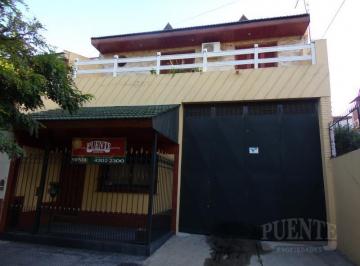 Casa · 360m² · 5 Ambientes · 2 Cocheras · Casa en Venta en Banfield