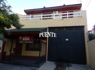 Casa · 360m² · 5 Ambientes · 2 Cocheras · Casa en Venta en Banfield