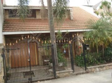 Casa · 220m² · 3 Dormitorios · Casa - Lomas de Zamora Oeste
