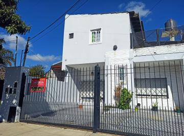 Casa de 5 ambientes, Lomas de Zamora · Casa en 2 Plantas en Impecable Estado