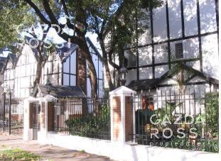 Casa · 107m² · 4 Ambientes · 1 Cochera · Casa en Adrogue