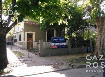 Casa · 110m² · 3 Ambientes · 3 Cocheras · Casa - Venta - Adrogue