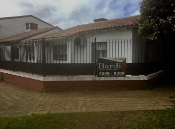 Casa de 3 ambientes, Lomas de Zamora · Casa de 3 Ambientes con Cochera en Banfield.