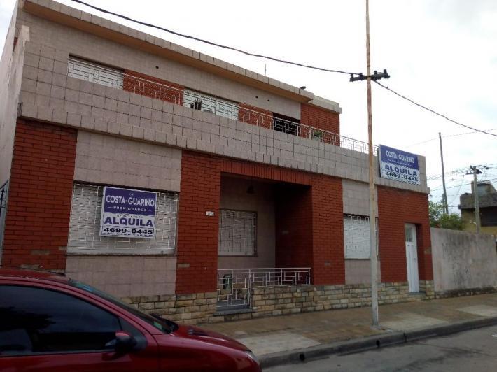 Casa · 155m² · 3 Ambientes · 2 Cocheras