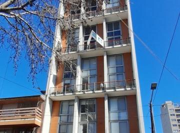 Departamento · 105m² · 4 Ambientes · 1 Cochera · Departamento en Venta 3 Dorm.