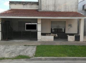 Casa · 80m² · 3 Dormitorios · Casa Apto Credito en Monte Grande