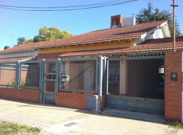 Casa · 400m² · 4 Ambientes · 1 Cochera · Casa - Monte Grande