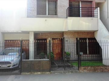 PH · 230m² · 4 Ambientes · 3 Cocheras · Departamento Tipo Casa en Venta 3 Dorm.