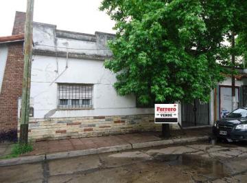 Casa · 120m² · 3 Ambientes · 1 Cochera · Casa en Venta Cond en Ituzaingo Norte