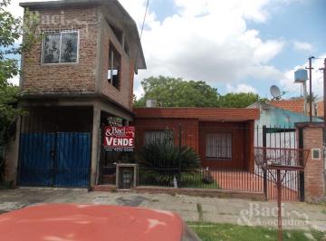 Casa · 80m² · 3 Ambientes · 1 Cochera · Casa - Ezeiza