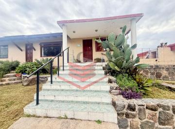 Casa · 420m² · 6 Ambientes · 2 Cocheras · Venta de Casa Mas Departamento con Pileta con Vista Al Lago San Roque Ref: 1024