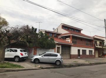 Casa · 150m² · 5 Ambientes · Casa - Lomas de Zamora Oeste