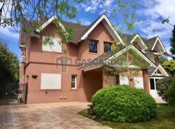 Casa de 5 ambientes, San Vicente · Chalet de 5 Ambientes con Piscina en El Lauquen Club de Campo