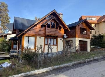 Casa de 4 ambientes, San Carlos de Bariloche · Hermosa Casa de 3 Dorm. en Barrio Las Margaritas. - San Carlos de Bariloche