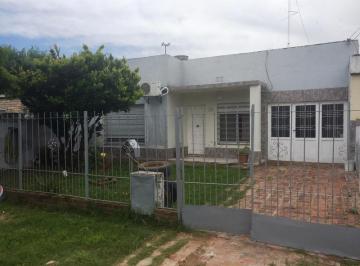 Casa · 140m² · 5 Ambientes · 1 Cochera · Casa - Juan Xxiii