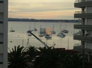 Foto1 · Precioso Apartamento con Vista Al Puerto de Punta del Este, Ubicado en La Peninsula.