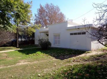 Foto · Barrio Los Boulevares - ¡Sin Comisión Inmobiliaria! Casa de 2 Dorm., con Garaje y Patio Amplio