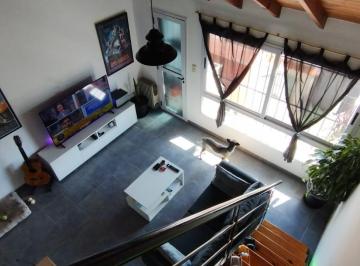Departamento de 2 ambientes, Avellaneda · Departamento de 2 Amb. Tipo Duplex. Alquilado.