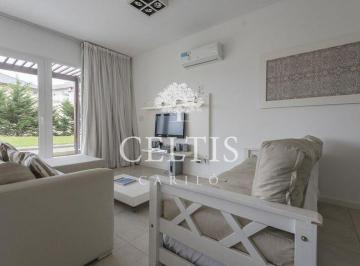 Departamento · 82m² · 2 Ambientes · 1 Cochera · 2 Amb. 90 m en Sea View
