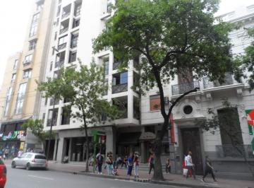 Foto · Zona Patio Olmos con Cochera, Cuatro Baños, Tres Dorm.