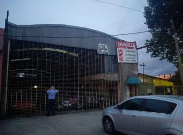 Bodega-Galpón de 4 ambientes, Quilmes · Quilmes Galpon Pasco y Donato Alvarez Frente a Catorini