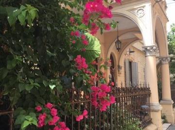 Departamento de 5 ambientes, Centro / Microcentro · Mágico y Unico Semipiso en Pasaje La Piedad! Vista a Copa de Árboles