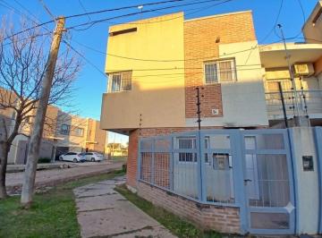 Casa · 74m² · 3 Ambientes · Casas - Duplex - Otras Zonas, Resistencia