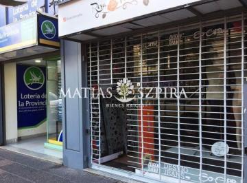 Local comercial · 48m² · 1 Cochera · Local. | Carlos Casares 1000