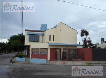 Casa · 145m² · 6 Ambientes · 1 Cochera · Casa en Venta a 600 m. de Acceso Oeste y Ruta 23 - Moreno Norte