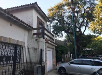 Casa de 2 ambientes, Vicente López · Excelente PH, Mb Zona Olivos, P. A. C/garaje, Patio, y Lindo Cuarto