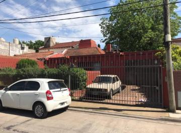 Casa de 4 ambientes, Morón · Casa con 600 m² de Terreno, 3 Dorm. en Venta en Villa Sarmiento