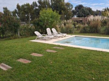 Casa de 4 ambientes, Esteban Echeverría · Casa en Venta en Barrio Santa Juana Canning