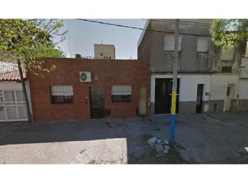Departamento · 64m² · 4 Ambientes · Casa Interna Única de (Pasillo) Pte Roca 3400. U$s35.000