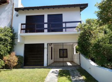 Casa de 5 ambientes, Villa Gesell · Retasado - Dúplex 5 Amb. a 550 m de La Playa. Gesell Norte