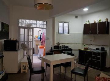 Departamento de 2 ambientes, Parque Centenario · "Oportunidad" 2 Amb Luminoso en Parque Centenario