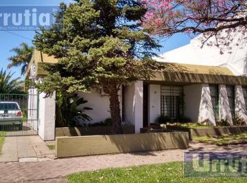 Casa · 120m² · 4 Ambientes · Casa - Moron Sur
