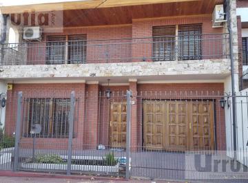 Casa · 455m² · 7 Ambientes · 2 Cocheras · Chalet - Moron Norte