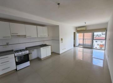 Departamento de 1 ambiente, Lanús · Departamento Monoambiente con Balcón en Excelente Ubicación de Lanús