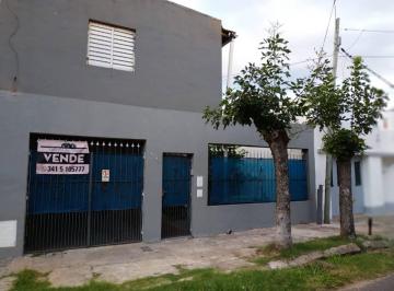 Casa de 7 ambientes, Rosario · Venta Amplia Casa, Tres Dorm. - Zona Sur. -