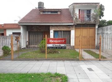 Casa · 150m² · 6 Ambientes · 2 Cocheras · Casa - Temperley Este