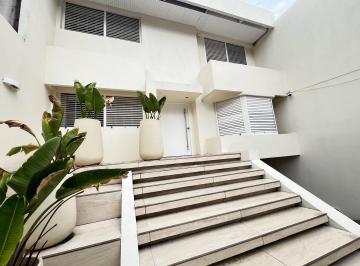 Casa · 480m² · 4 Ambientes · 4 Cocheras · Casa 5 Ambientes - Ramos Mejia
