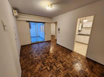 Departamento de 2 ambientes, Núñez · 2 Amb Planta Baja 2 Patios Aire Acondicionado