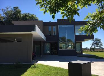 Casa · 270m² · 6 Ambientes · 3 Cocheras · Casa - Haras San Pablo
