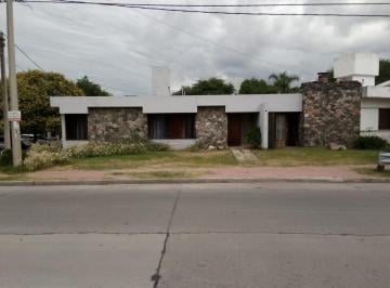 Casa de 3 ambientes, Córdoba · Cerro de Las Rosas Roque Funes Al 1500 3dste Pileta 730t 295c Rojas Aubone