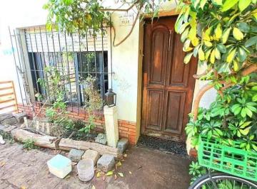 Casa de 5 ambientes, Ituzaingó · Casa Para 2 Familias en Venta en Ituzaingo Sur